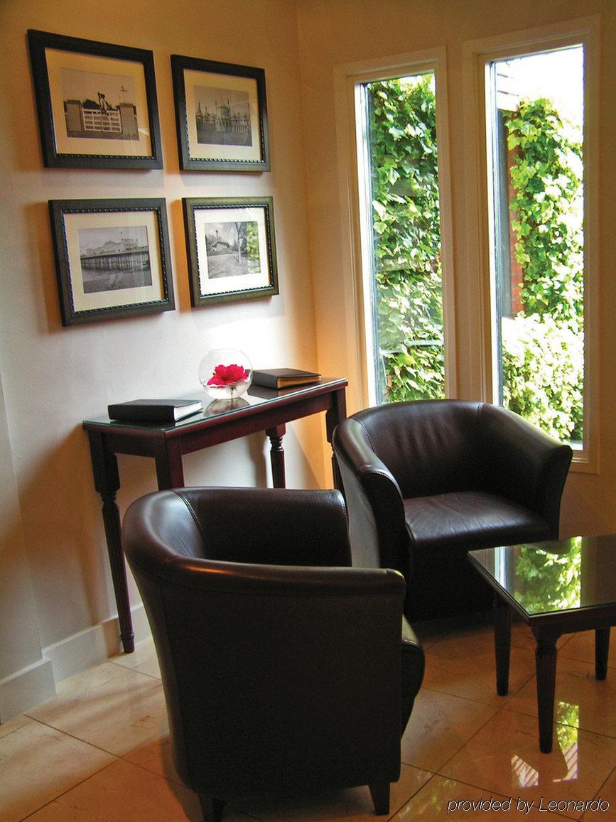 Hickstead Hotel Bolney الغرفة الصورة